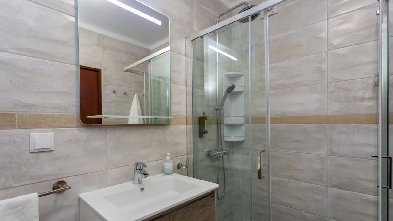 Comfort 1Bdr Apartment W/Pool By Lovelystay بورتيماو المظهر الخارجي الصورة