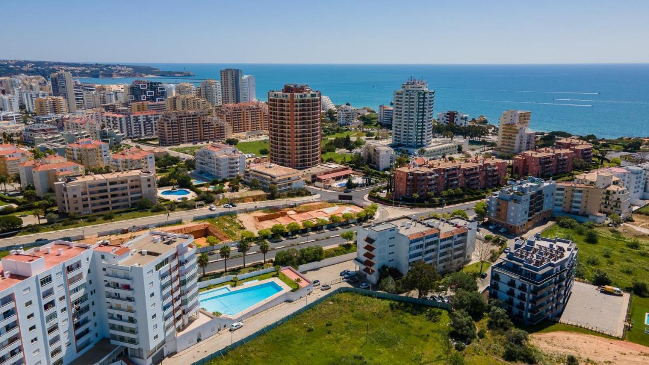 Comfort 1Bdr Apartment W/Pool By Lovelystay بورتيماو المظهر الخارجي الصورة